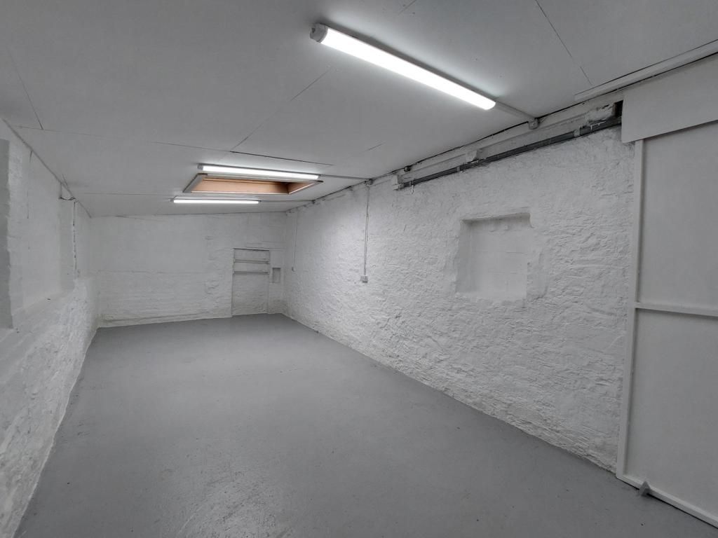 Property photo 2 of 7 Photo 2