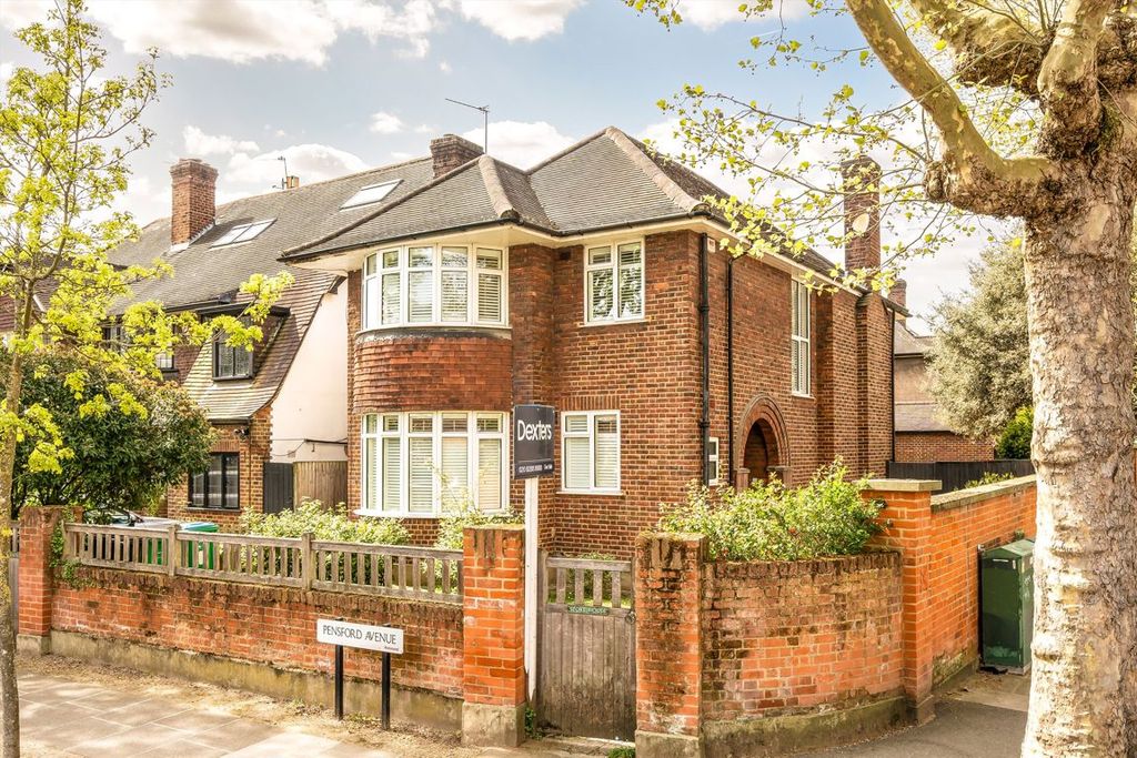 Property photo 1 of 9