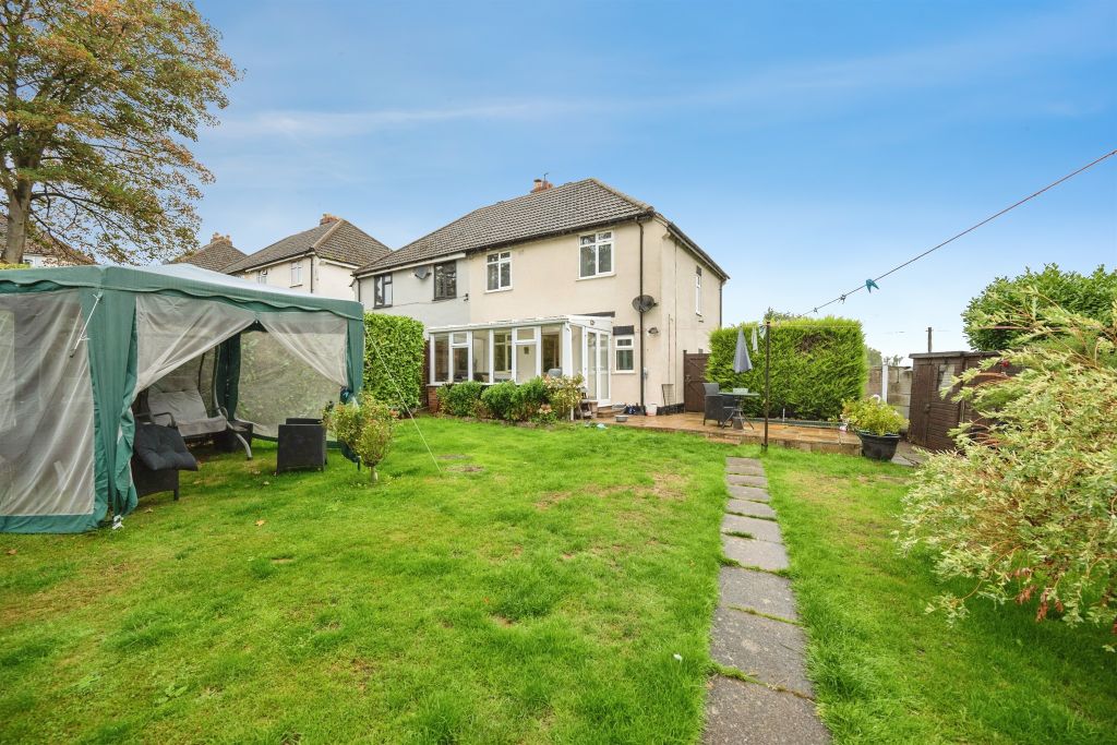 Property photo 2 of 11