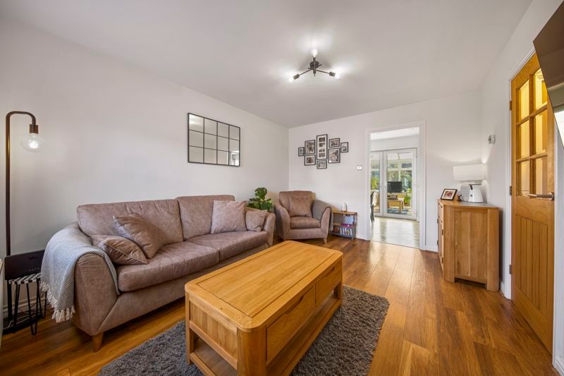 Property photo 2 of 31 Living-Room