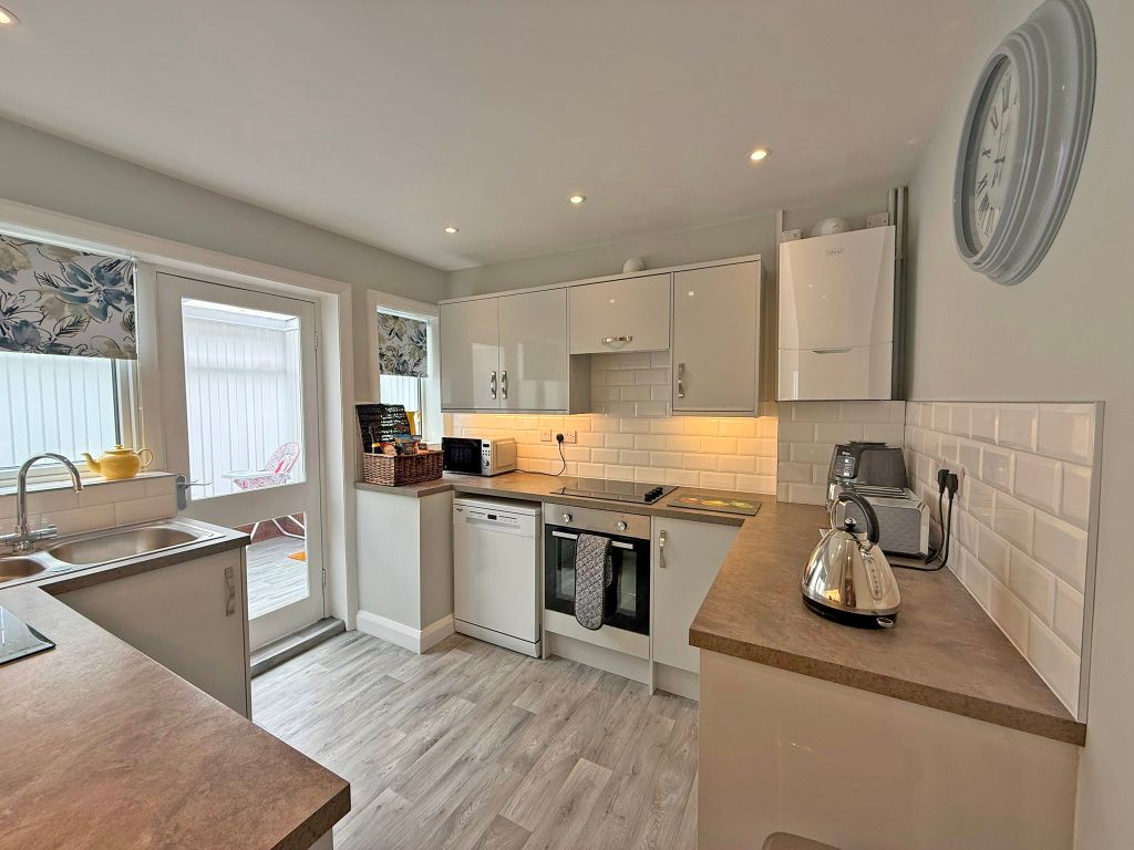Property photo 3 of 13 Img_9410