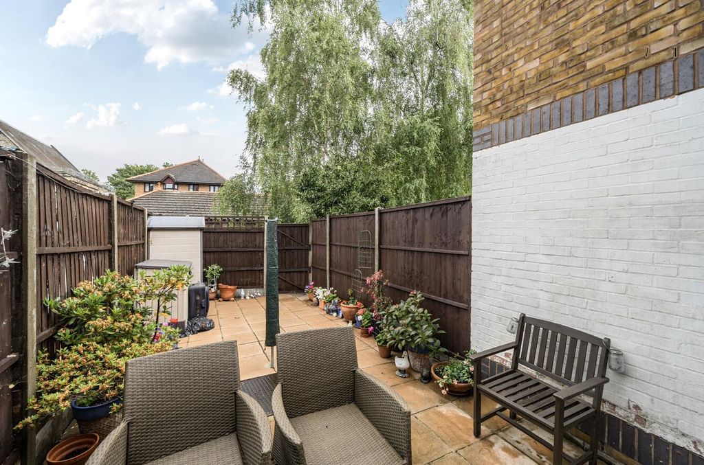 Property photo 2 of 12 Rear Garden