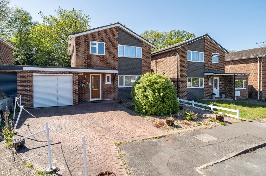 Property photo 1 of 20 1448620-22-69F380...