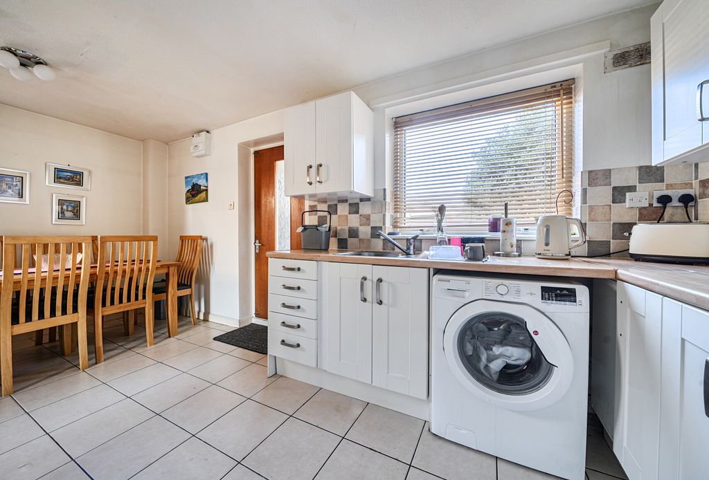 Property photo 3 of 20 1431861-13-69Bbfc...