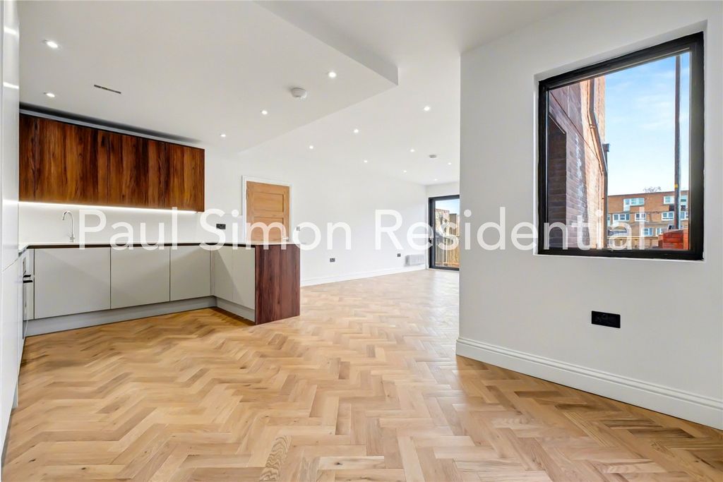 Property photo 3 of 14 Picture No. 13