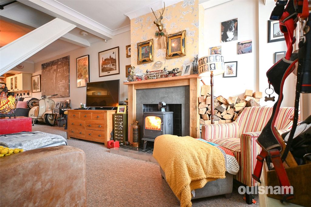 Property photo 2 of 27 Picture No. 23