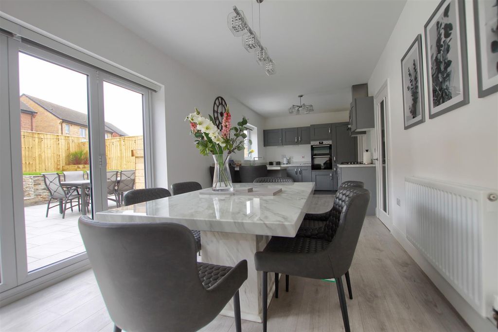 Property photo 2 of 17 Fs7.Jpg