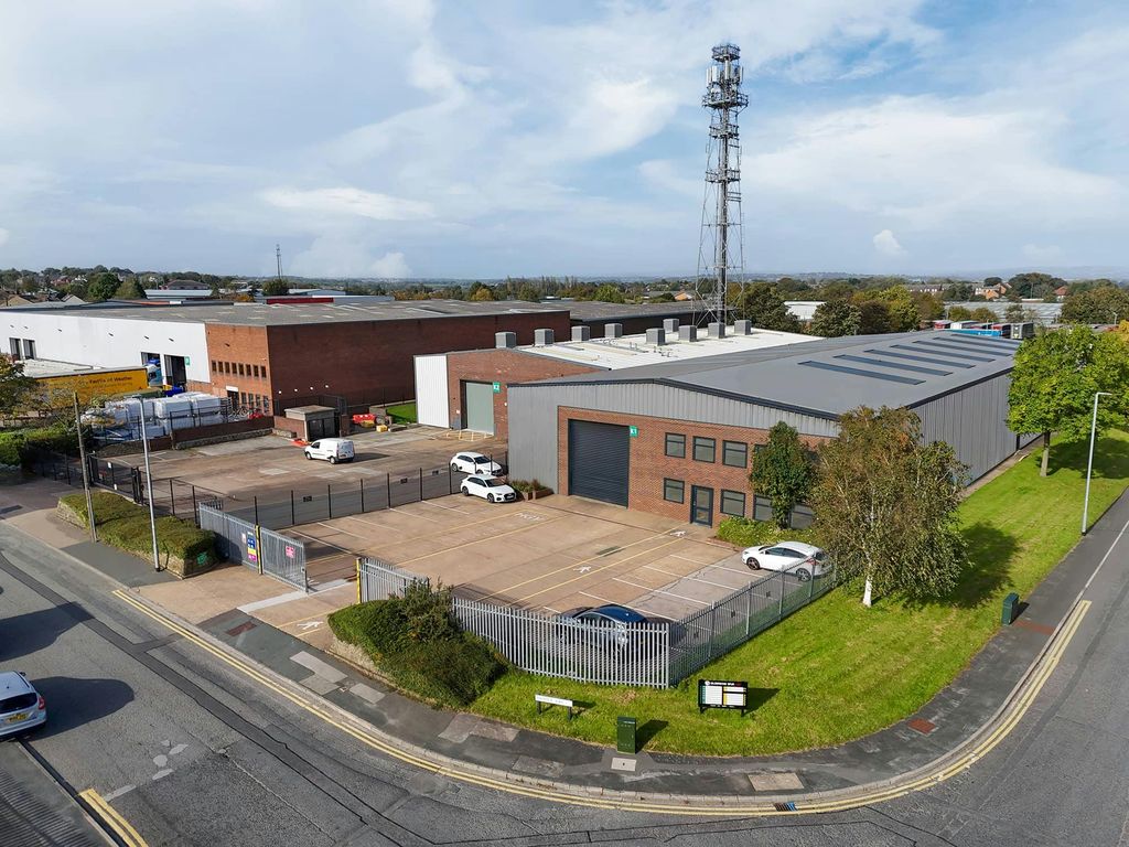 Property photo 1 of 5 Gildersome-Unit-K1.Jpg