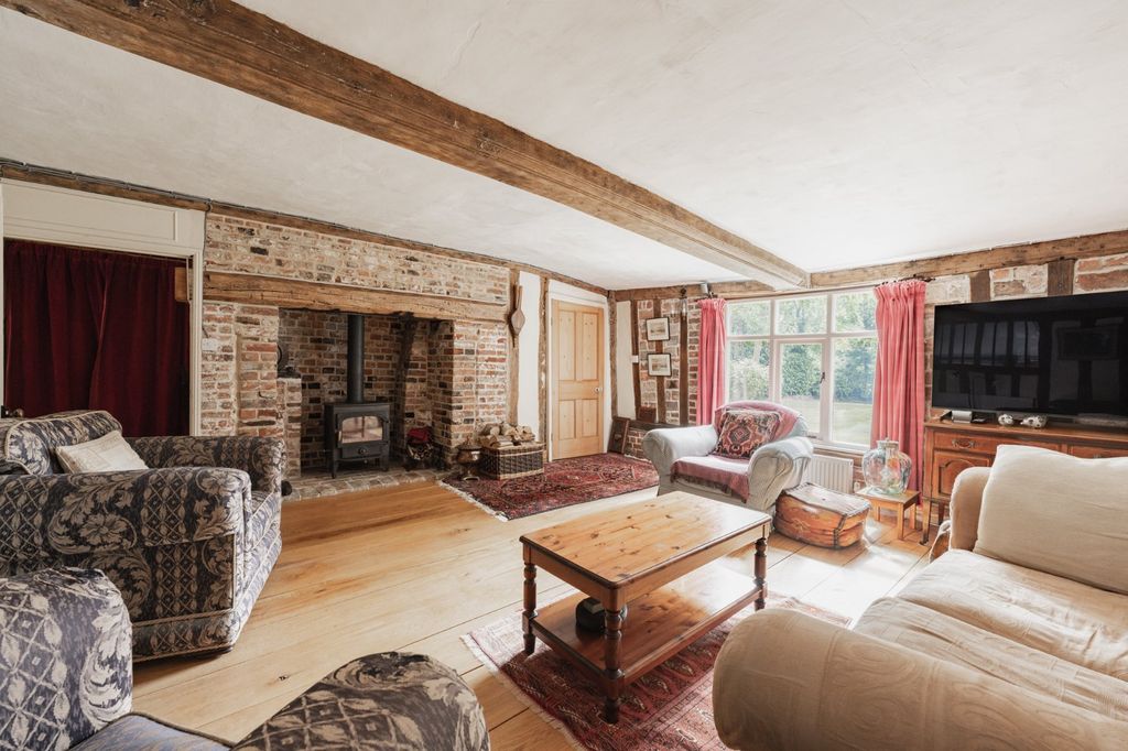Property photo 3 of 14 Sitting Room