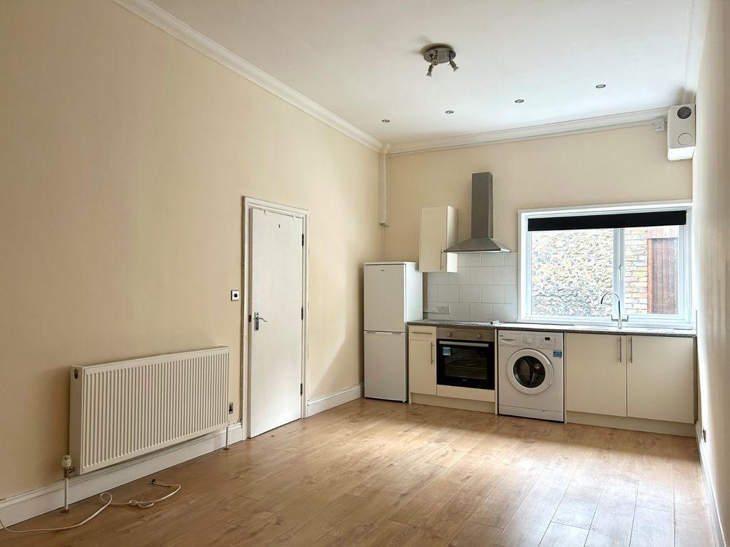 Property photo 2 of 4 Picture 2