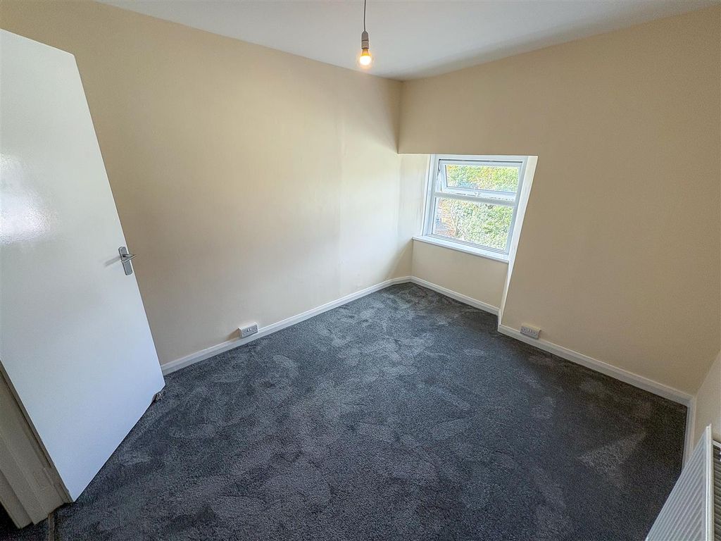 Property photo 3 of 6 Img_2551.Jpg