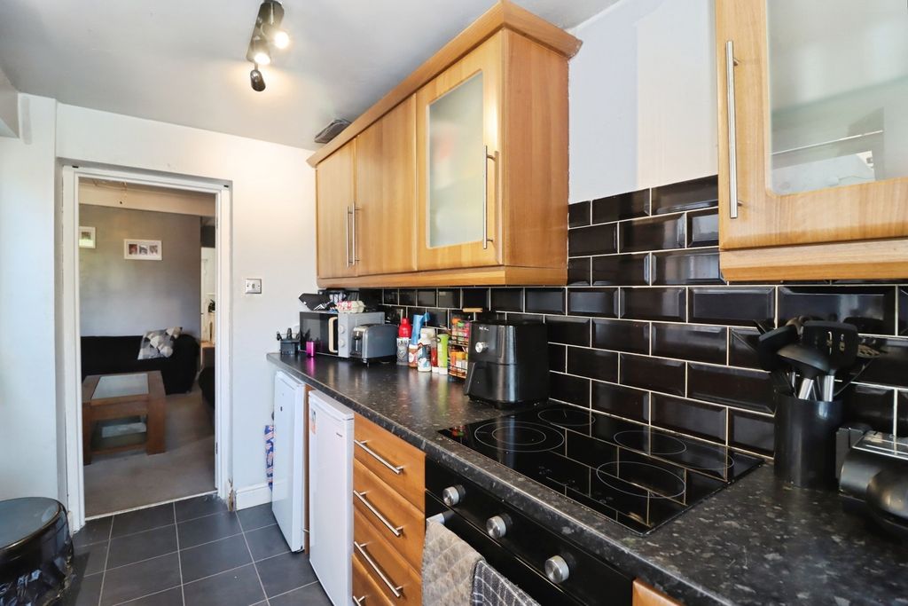 Property photo 3 of 16 Pbox-Img.Jpg
