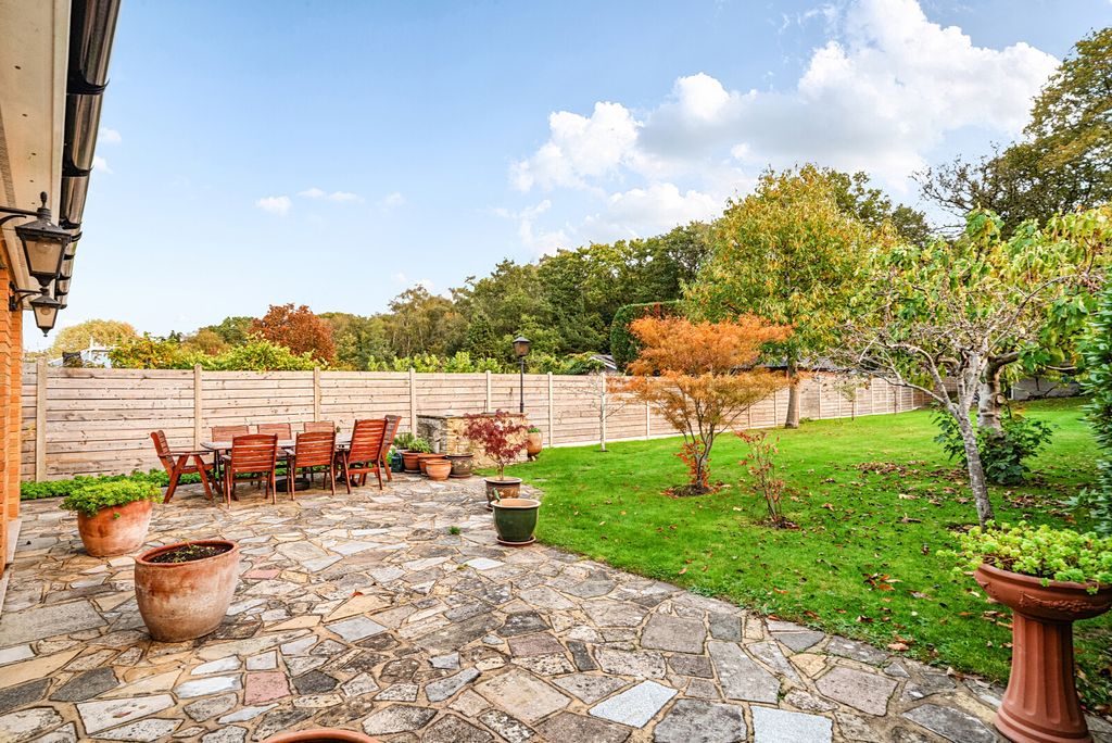 Property photo 2 of 18 Patio