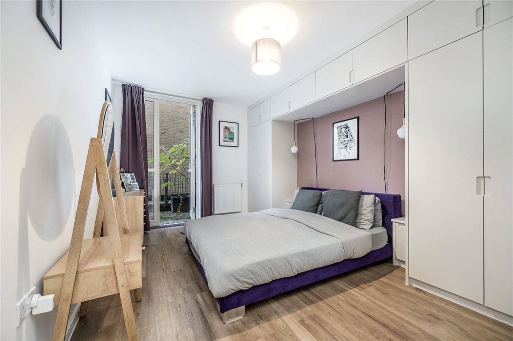 Property photo 3 of 8 Bedroom One