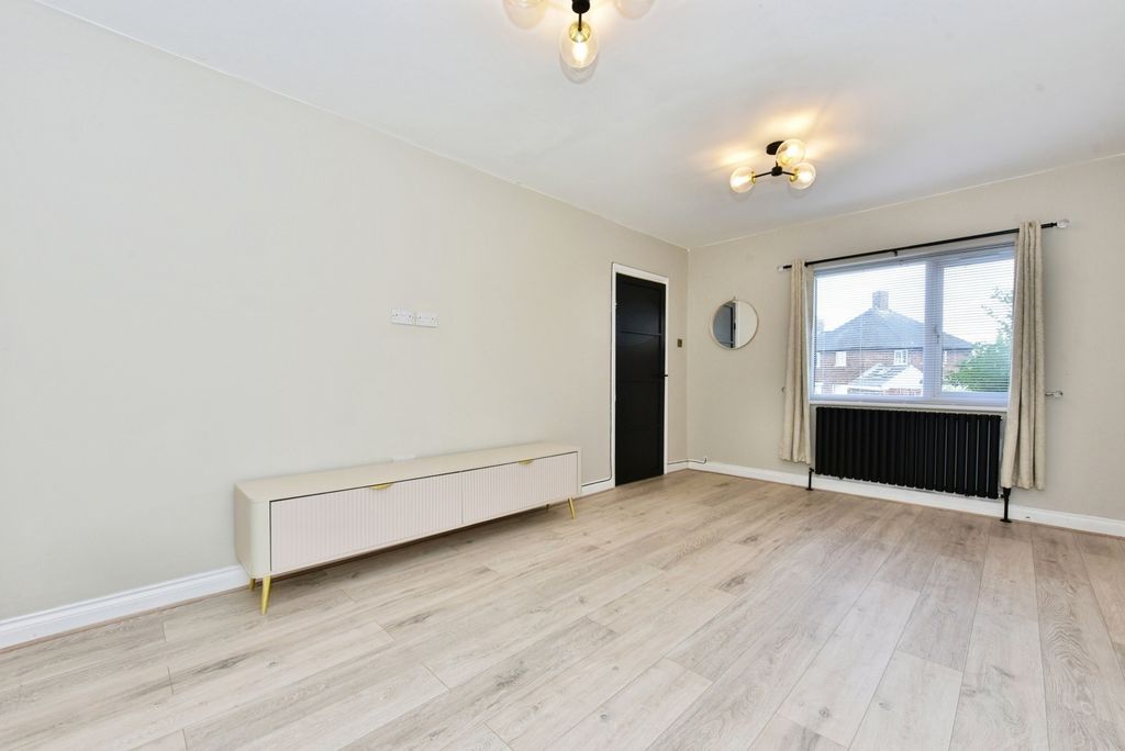 Property photo 2 of 22 Pbox-Img.Jpg