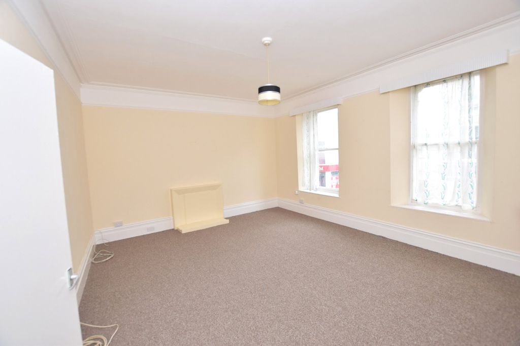 Property photo 2 of 10 Picture No. 04