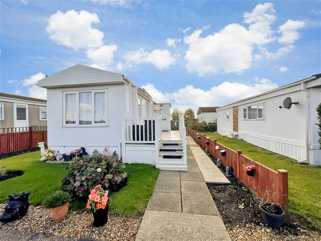 Property photo 2 of 8 Front