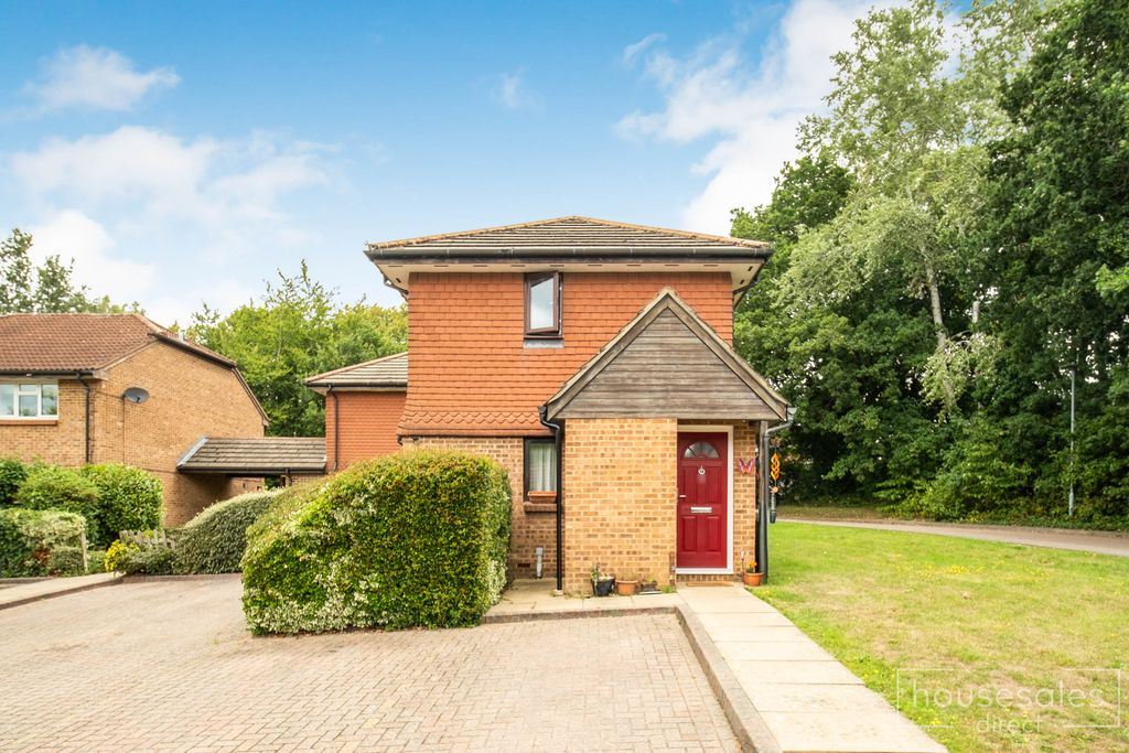 Property photo 1 of 9