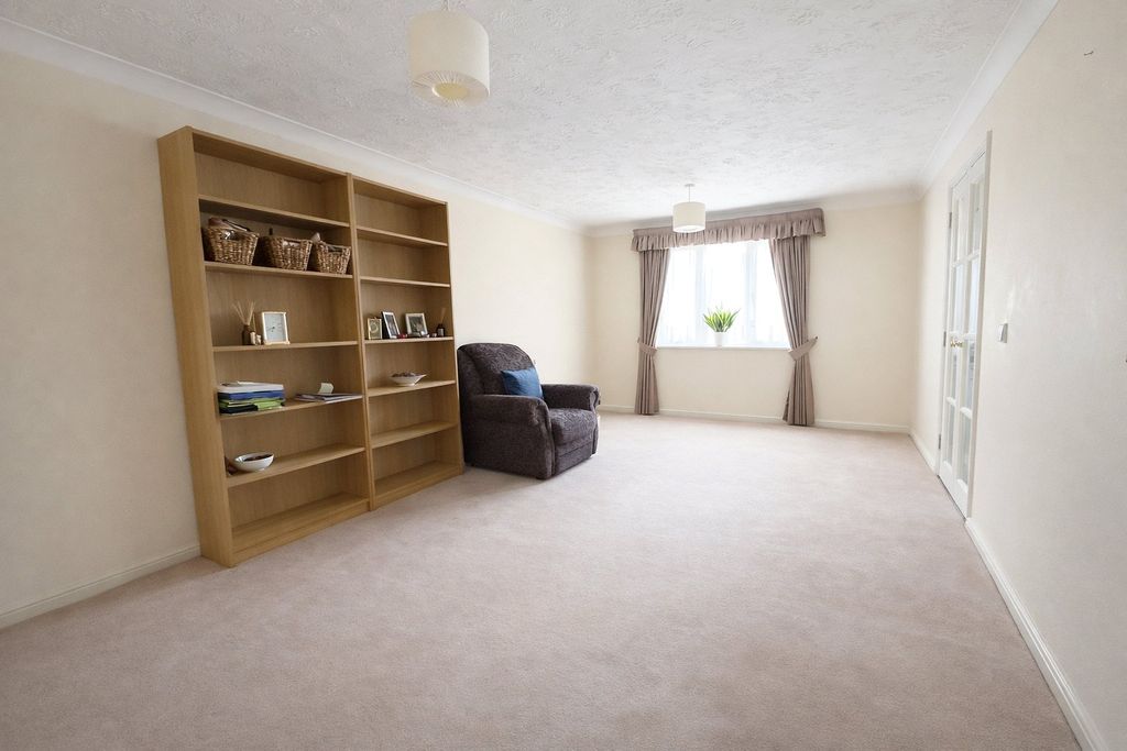 Property photo 2 of 11 Picture 2