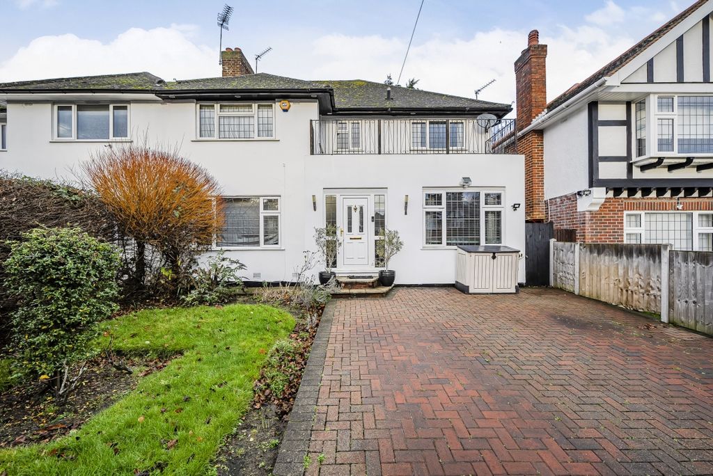 Property photo 1 of 18 1227927 (1)