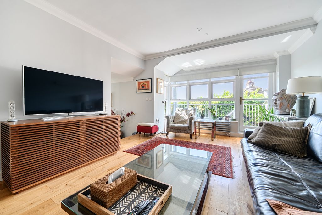 Property photo 2 of 17