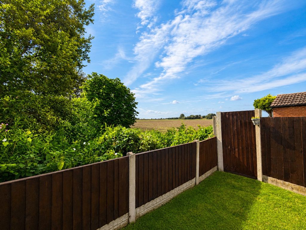Property photo 3 of 17 5285123