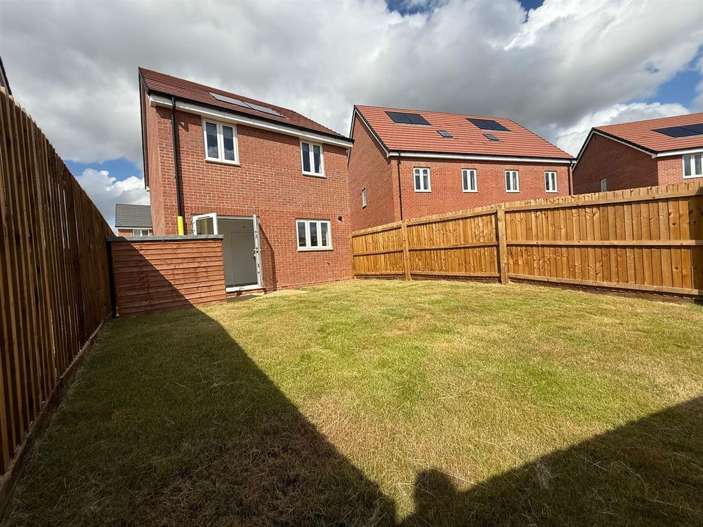 Property photo 2 of 15 9428042F-4B3d-44Ad-A3c0-B9Df3E8B1A9E.Jpg