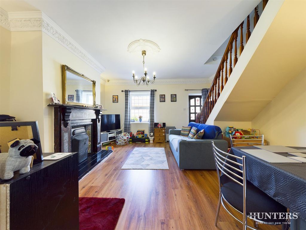 Property photo 2 of 12 Cam00893P1-Pr0099-Still07.Jpg