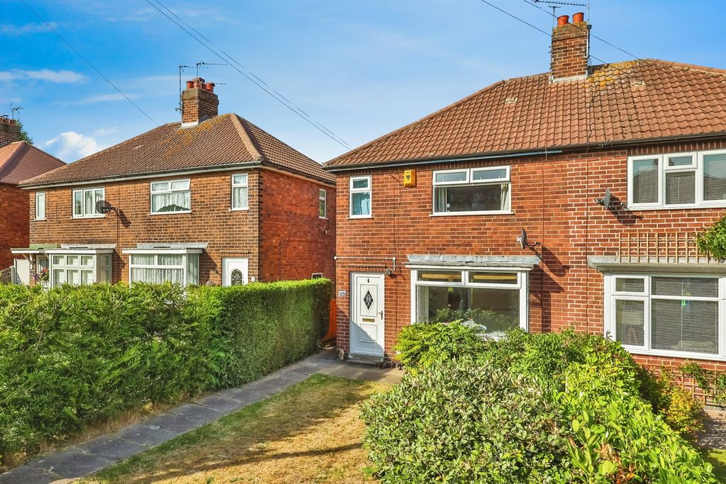 Property photo 2 of 17