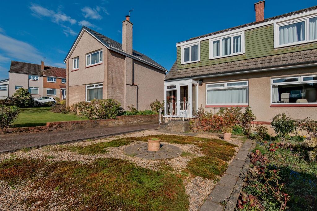 Property photo 3 of 37 003-20 Iona Ridge Hamilton ML3 8Py.Jpg