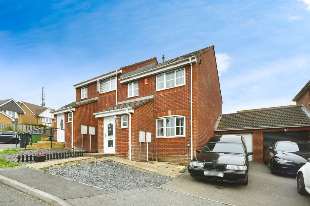 Property photo 1 of 17