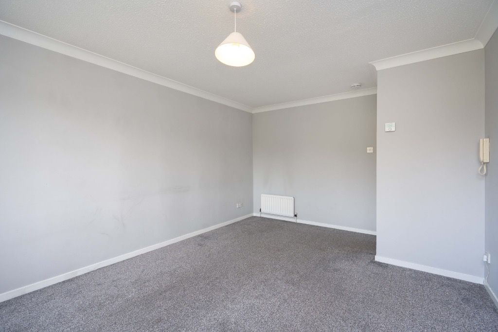 Property photo 3 of 19 Photo 3