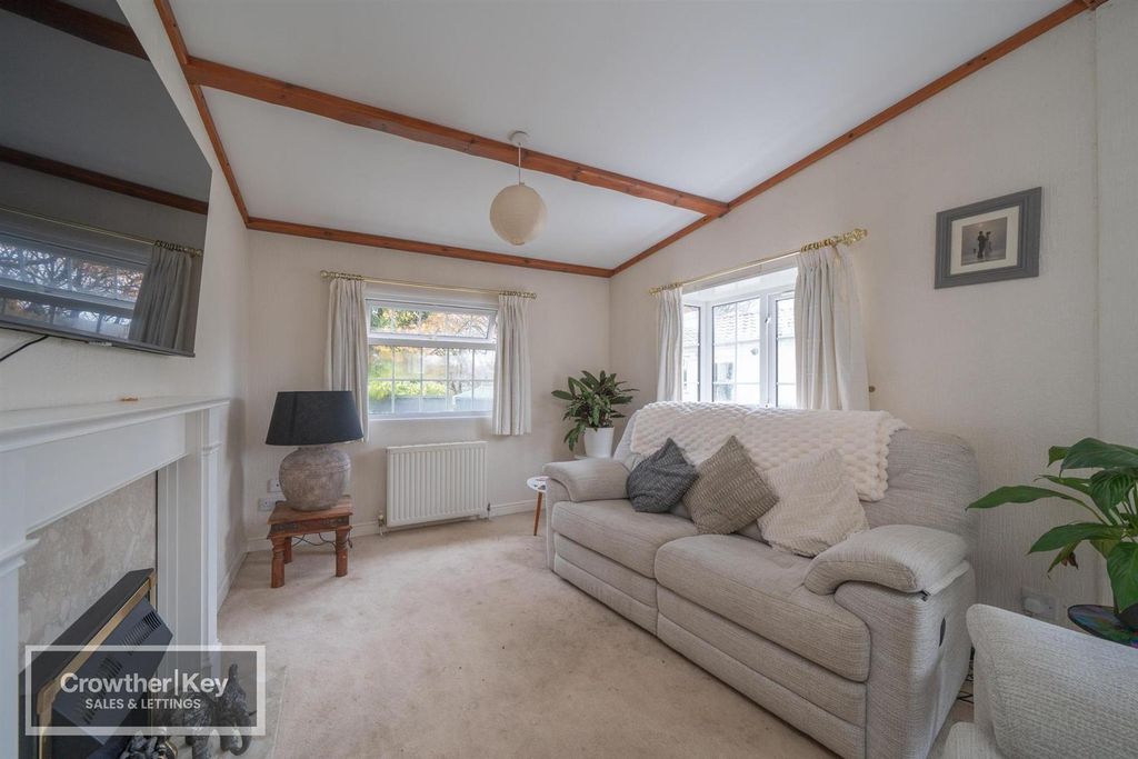 Property photo 2 of 12 20251104-Dsc00310.Jpg