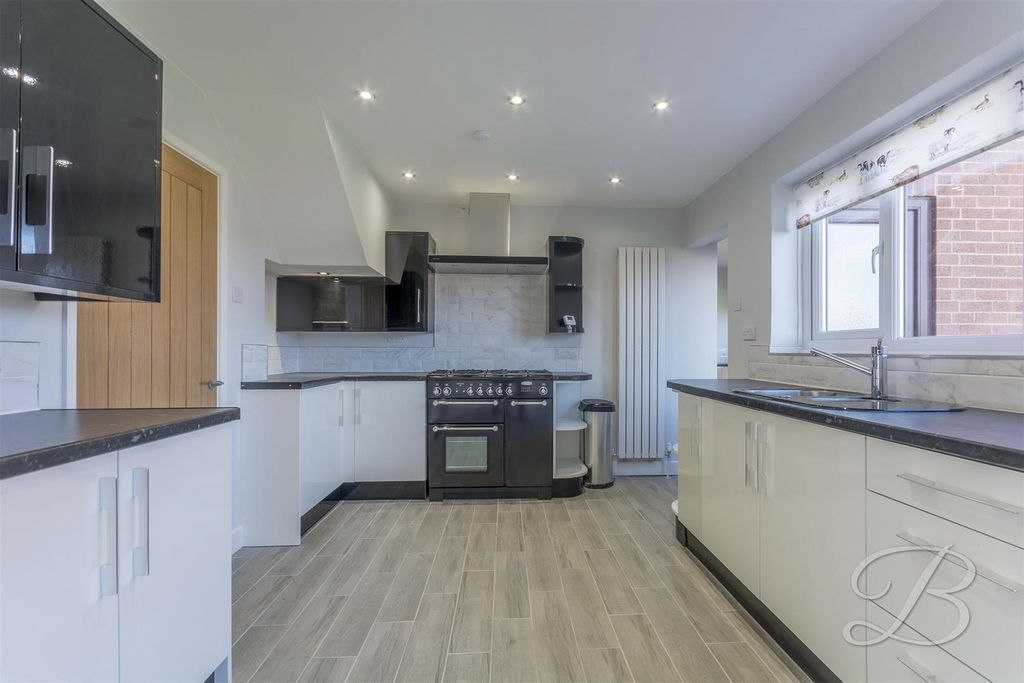 Property photo 3 of 16 Ccltd7.Jpg