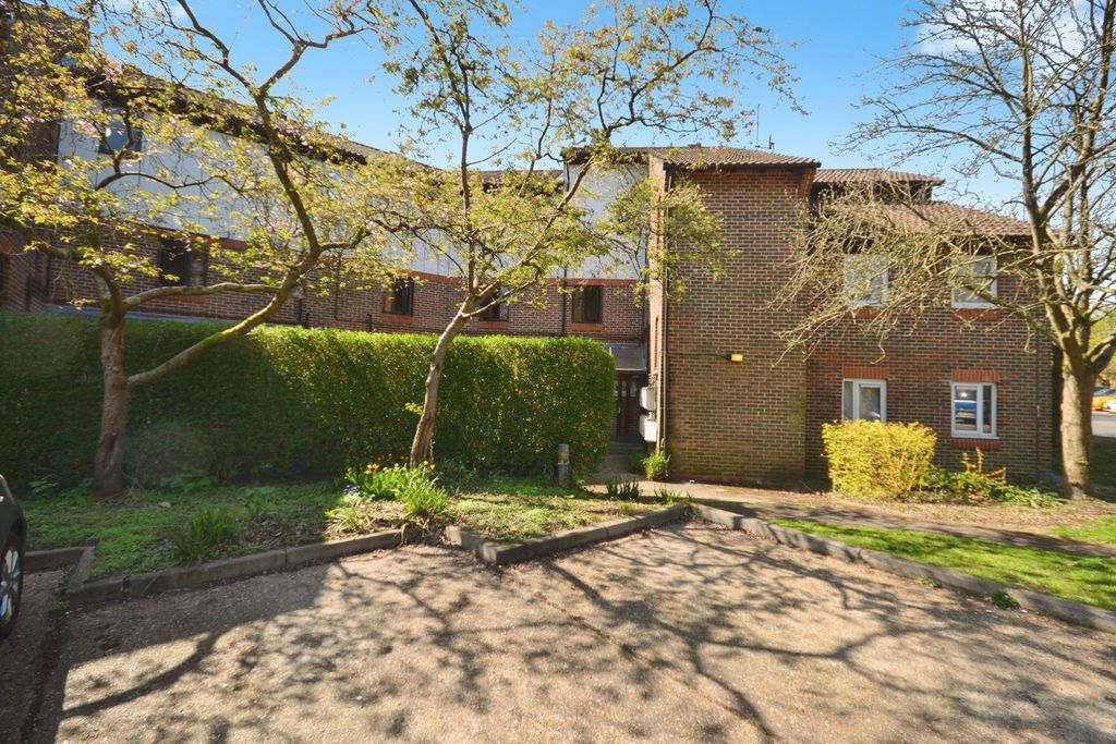 Property photo 1 of 7
