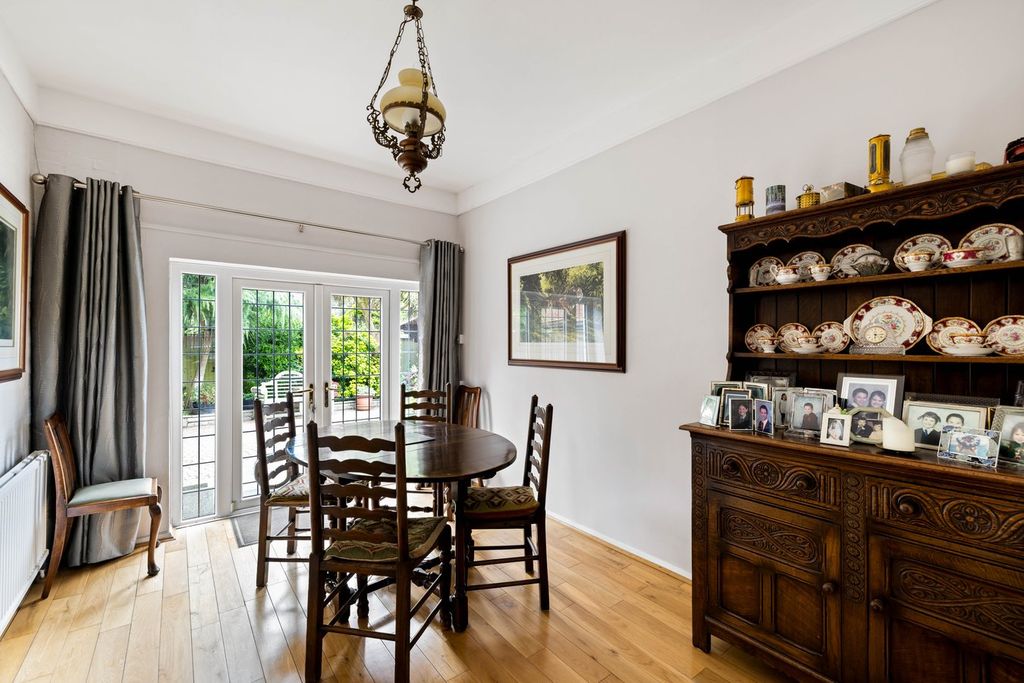 Additional image 7 of 6 bed detached house for saleBathurst Road, Folkestone CT20