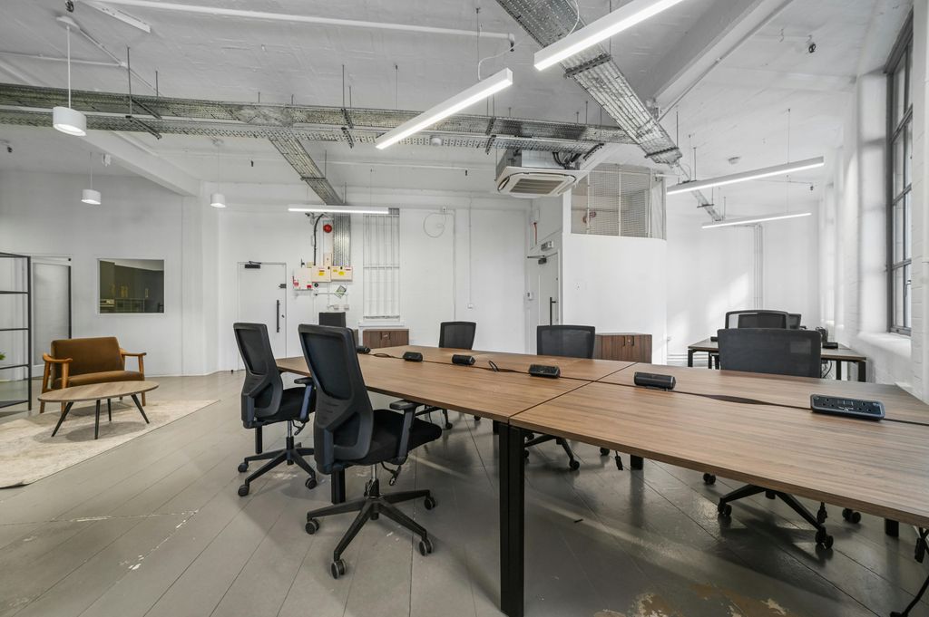 Property photo 3 of 13 MD-Bc-118Commercialstreet-11.Jpg