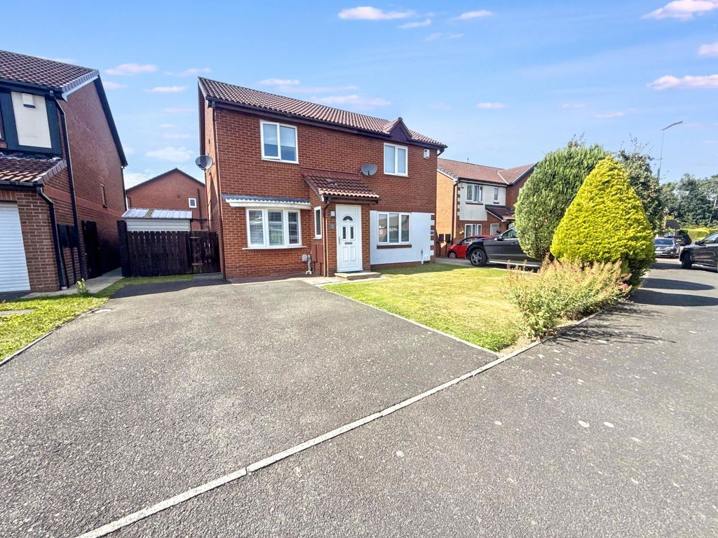 Property photo 1 of 12