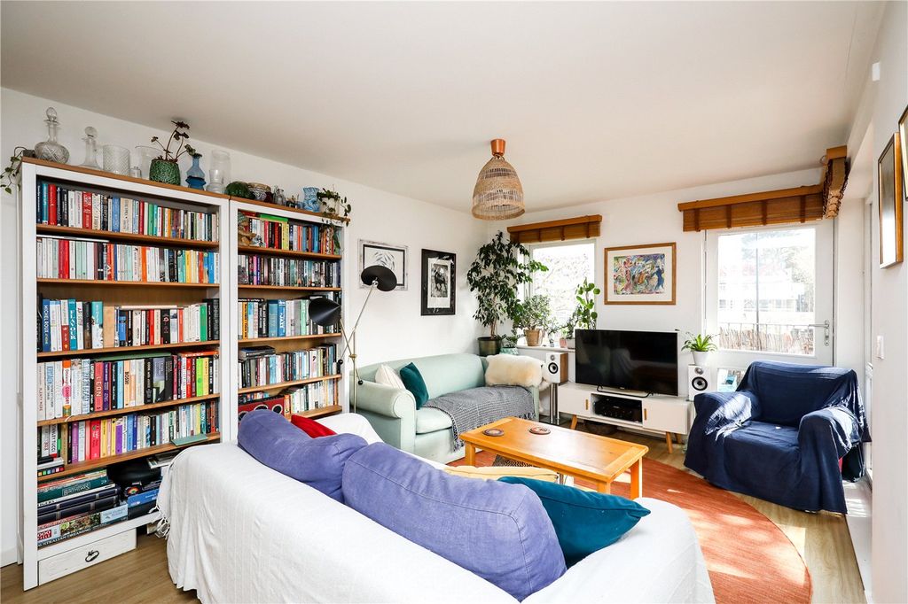 Property photo 3 of 14 Picture No. 05