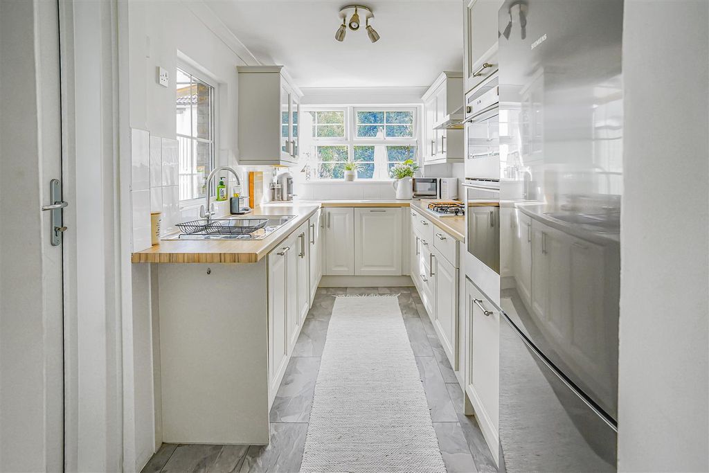 Property photo 2 of 15 Photo Oct 04 2025, 11 09 44 Am.Jpg