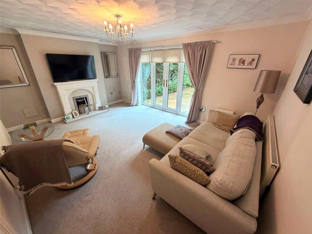 Property photo 2 of 21 Picture No. 20