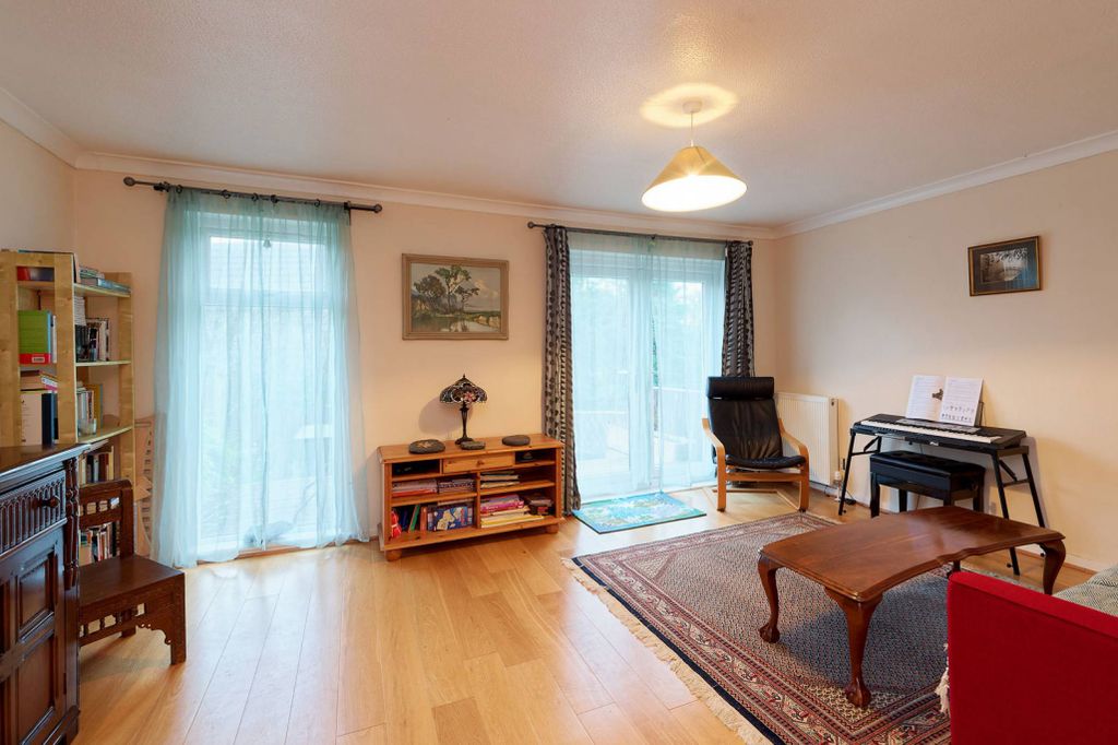 Property photo 3 of 19