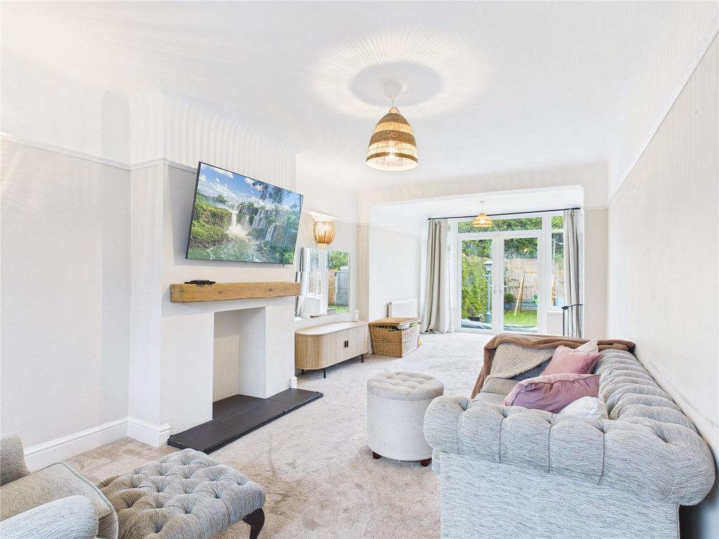 Property photo 2 of 14 Picture No. 03