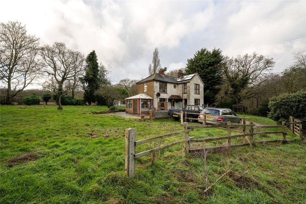 Property photo 2 of 36 Picture No. 32