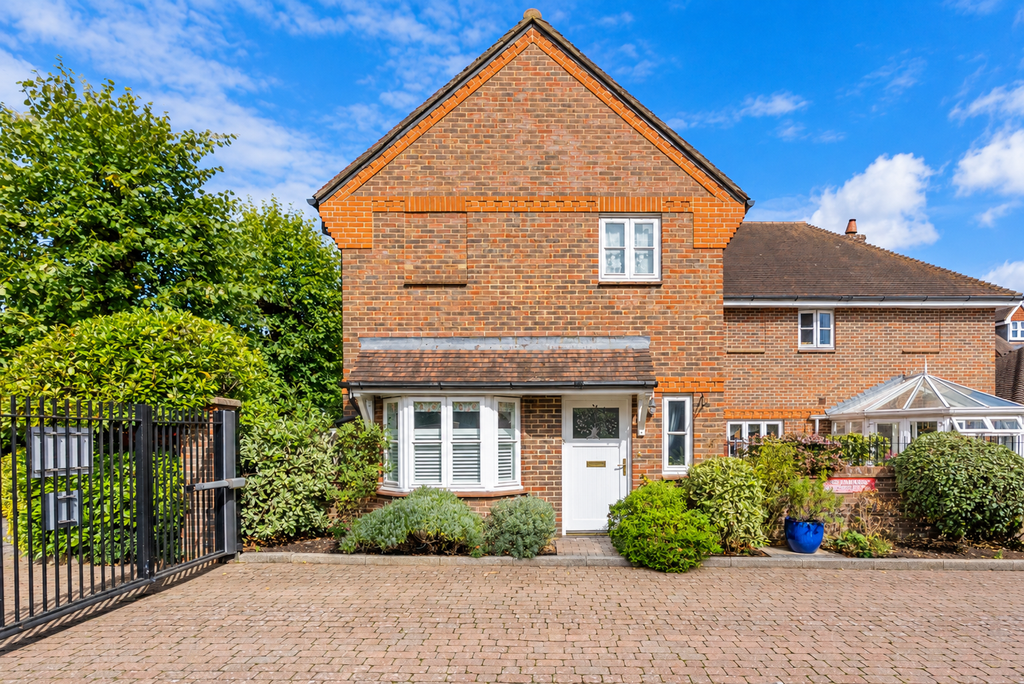 Property photo 1 of 16 Edited Front Gardem