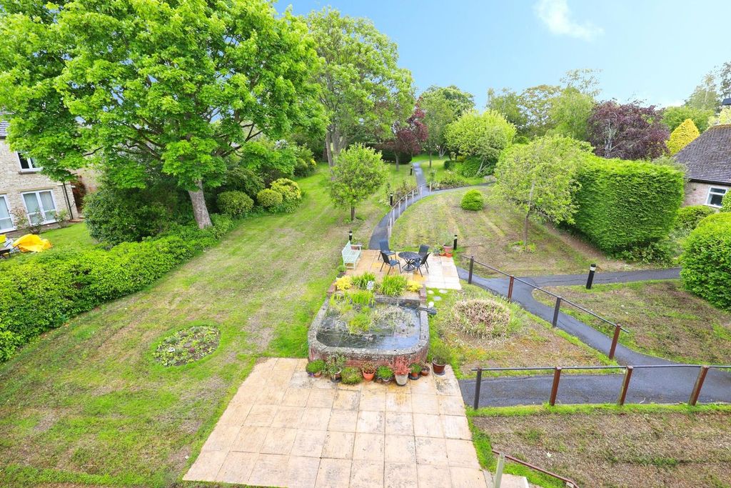 Property photo 2 of 12 Pbox-Img.Jpg