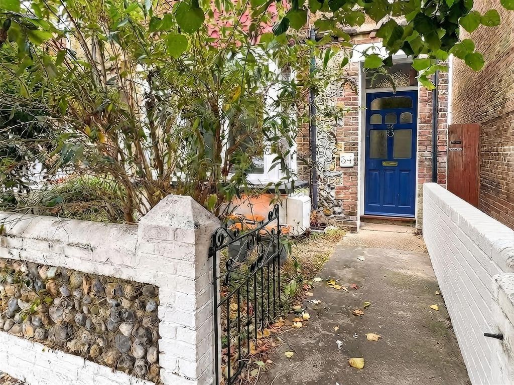Property photo 1 of 8 2.Jpg