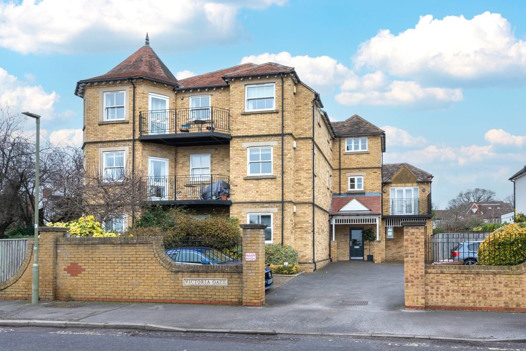 Property photo 1 of 15 External