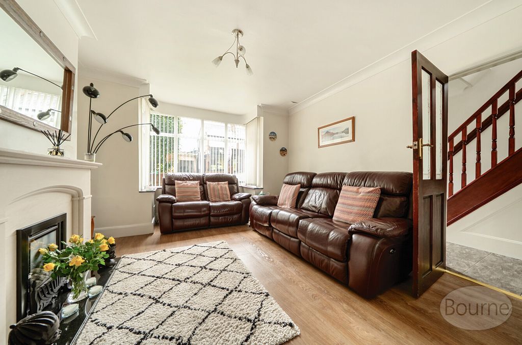 Property photo 2 of 20 Ea7c9d80-c15E-46B...