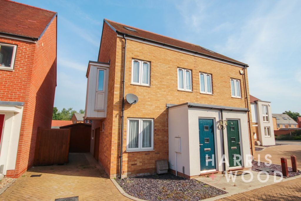 Property photo 1 of 25 4400060